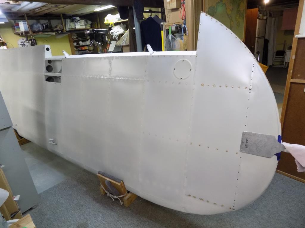 Wingtip installed with temp handle to move.JPG