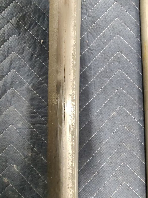 cessna gear leg crack 3.jpg